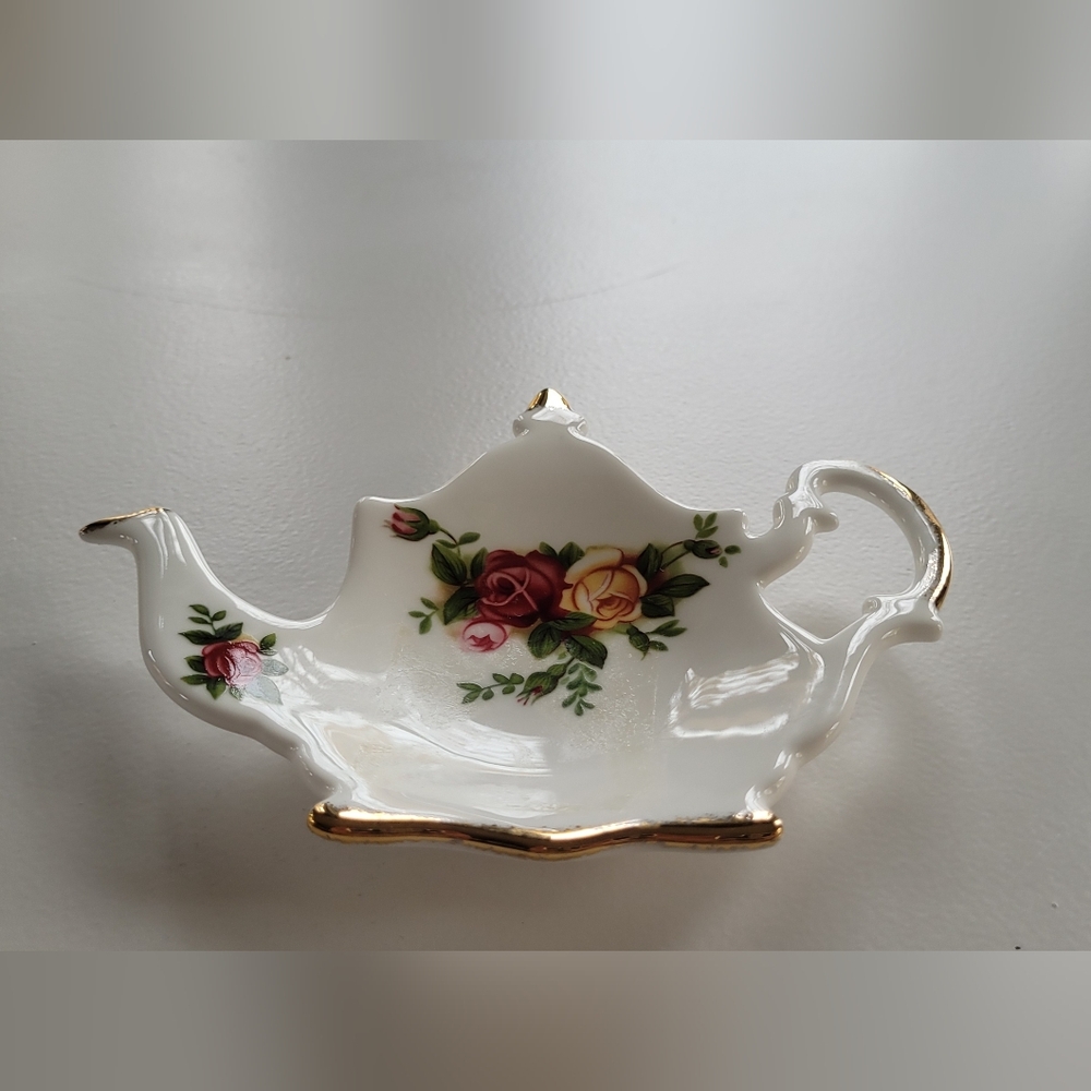 Royal Albert Old Country Roses Tea Bag Holder